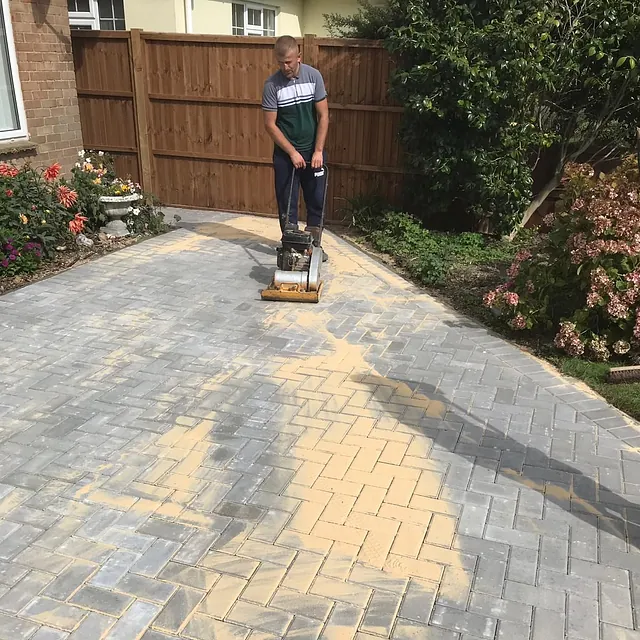 paving